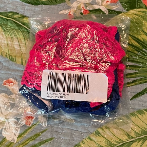 Two Lacie Bralettes - Picture 13 of 13